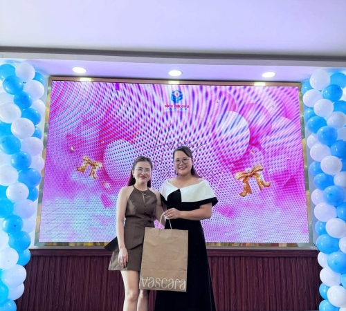 CHÚC MỪNG SINH NHẬT SẾP PHƯỢNG - "NGƯỜI TRUYỀN LỬA" CỦA BÍCH PHƯƠNG