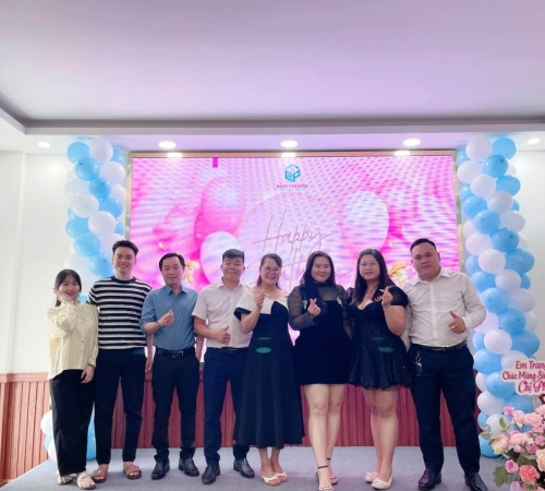 CHÚC MỪNG SINH NHẬT SẾP PHƯỢNG - "NGƯỜI TRUYỀN LỬA" CỦA BÍCH PHƯƠNG