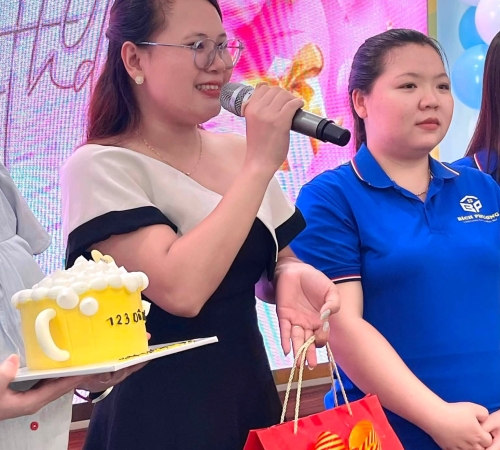 CHÚC MỪNG SINH NHẬT SẾP PHƯỢNG - "NGƯỜI TRUYỀN LỬA" CỦA BÍCH PHƯƠNG