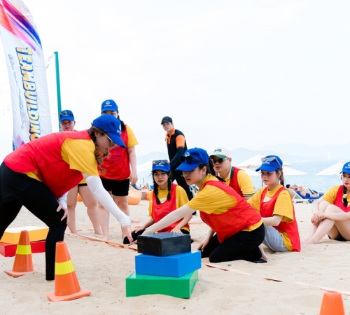 TEAMBUILDING NHA TRANG – GẮN KẾT ĐỂ BỨT PHÁ CÙNG QUÀ TẶNG BÍCH PHƯƠNG