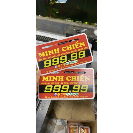 BIỂN SỐ XE ĐIỆN IN LOGO – GIẢI PHÁP QUẢNG BÁ THƯƠNG HIỆU HIỆU QUẢ TỪ QUÀ TẶNG BÍCH PHƯƠNG