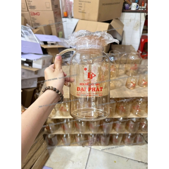 BÌNH LY THỦY TINH ĐIỆN MÁY NỘI THẤT ĐẠI PHÁT: QUÀ TẶNG TINH TẾ, GẮN KẾT THƯƠNG HIỆU