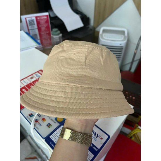 IN LOGO TRÊN MŨ TAI BÈO THEO YÊU CẦU 