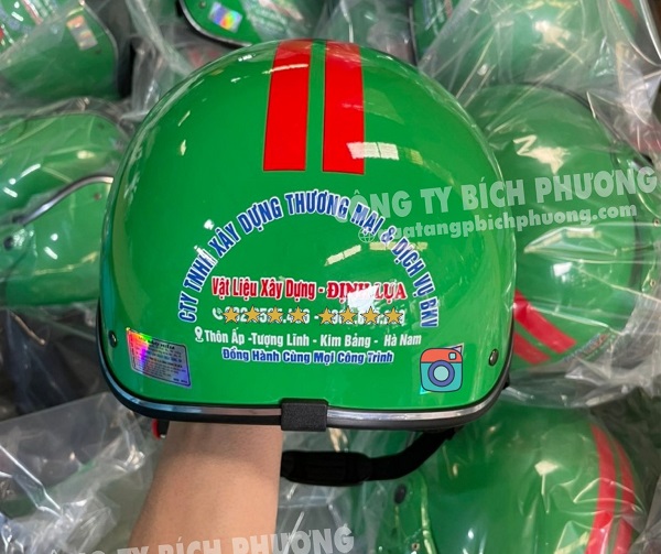 Nón bảo hiểm độc đáo tại BícH Phương