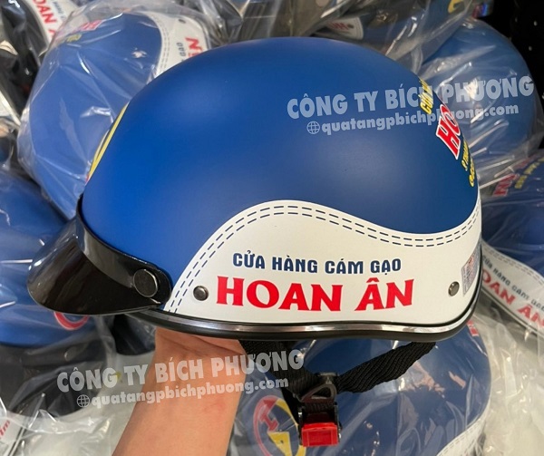 Thiết kế in logo nón bảo hiểm