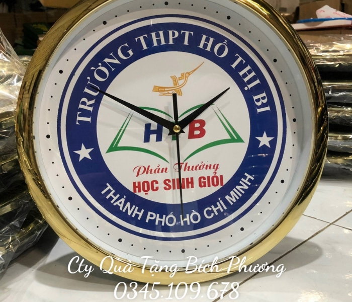 Đồng hồ treo tường in logo tại Bích Phương
