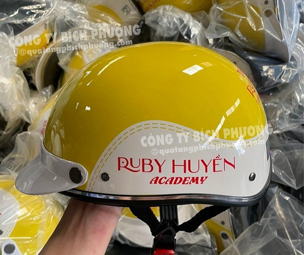 Nón bảo hiểm in logo chất lượng và giá rẻ từ Bích Phương
