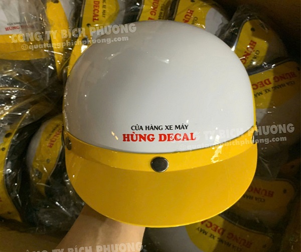 Quà tặng nón bảo hiểm in logo là lựa chọn cho doanh nghiệp