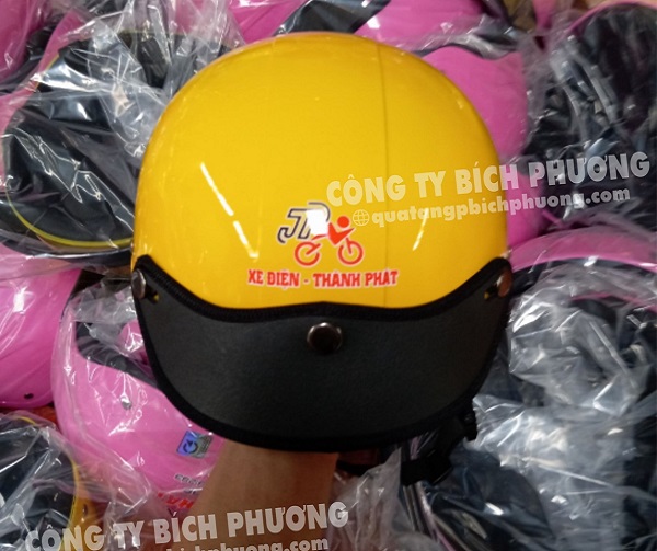 Nón bảo hiểm in logo nửa đầu chất lượng tại Bích Phương