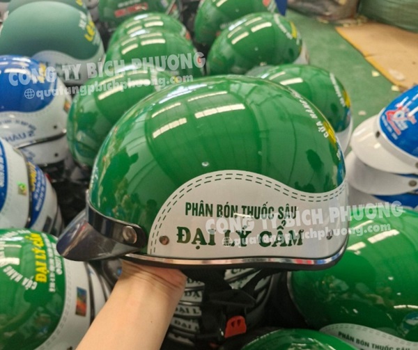 Nón bảo hiểm in logo tại Hòa Bình