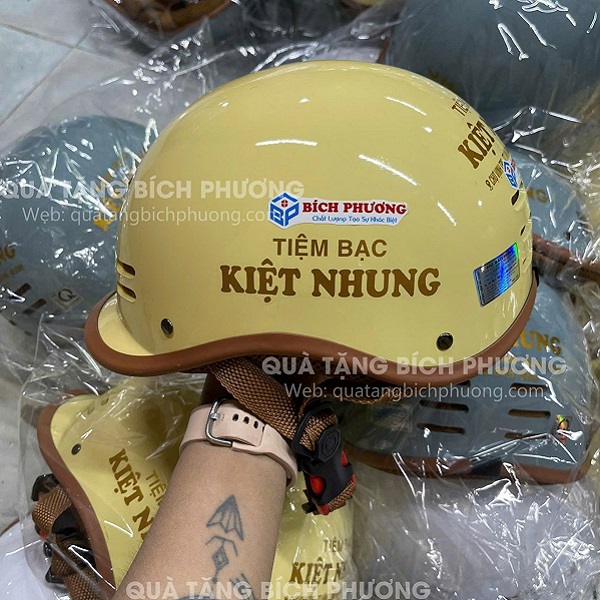 Quà tặng doanh nghiệp in logo Quà tặng doanh nghiệp in logo